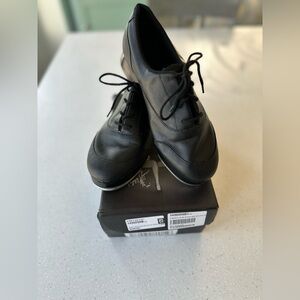 Leo Brand Ultra Tap Shoe Size 7 (NEW)